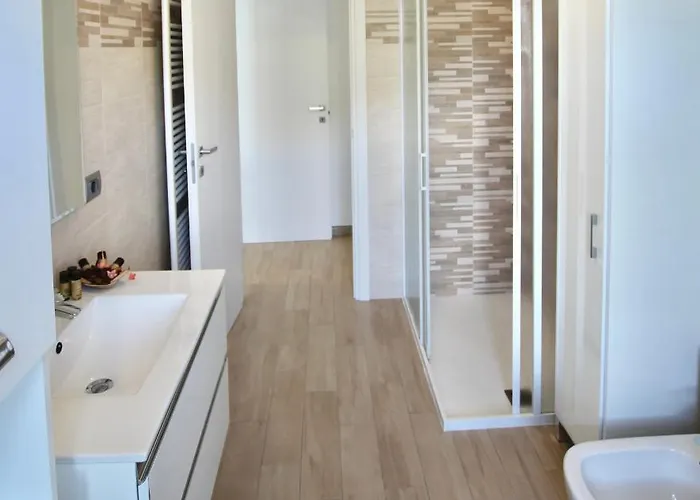 Infinity Luxury Апартаменты Лезено