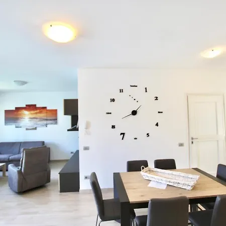 Infinity Luxury Apartman *