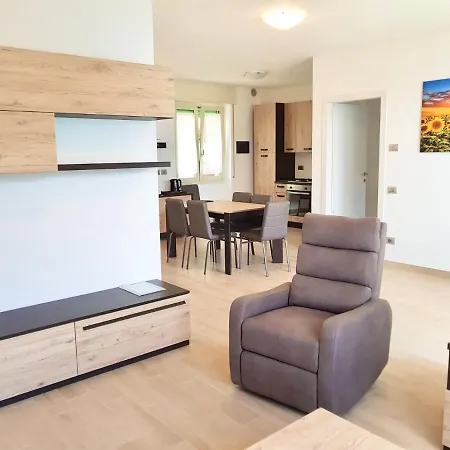 Infinity Luxury * Лезено